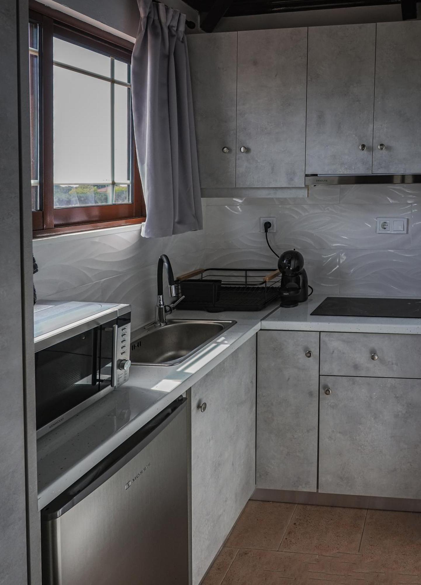 Taki's Attic * Agios Ilias (Elis)