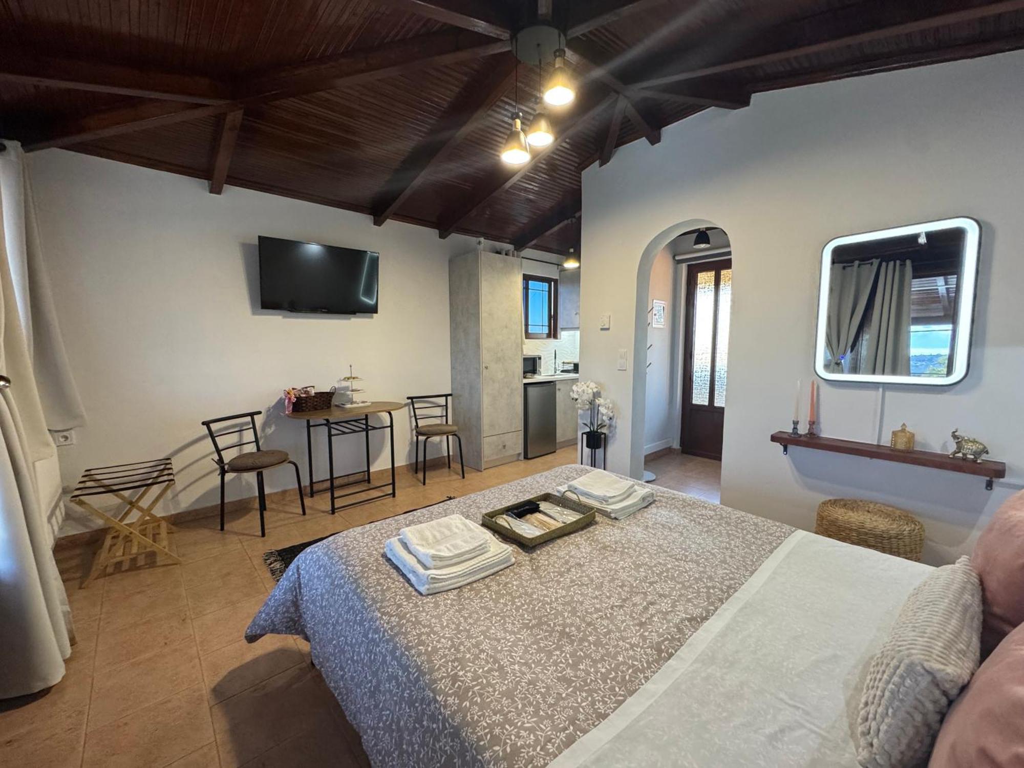 Apartment Taki's Attic